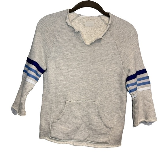 MOTHER The Square Tear Fray Sweatshirt in Multi Blues size XS - Picture 2 of 9